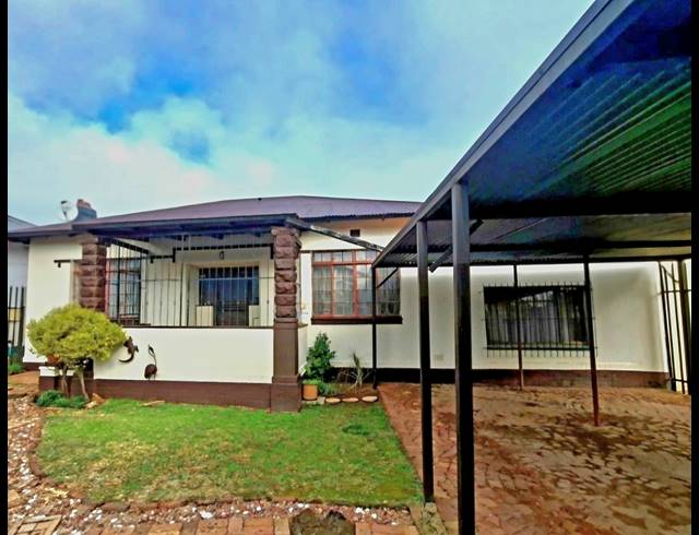 3 BEDROOM HOUSE FOR SALE IN SPRINGS CENTRAL